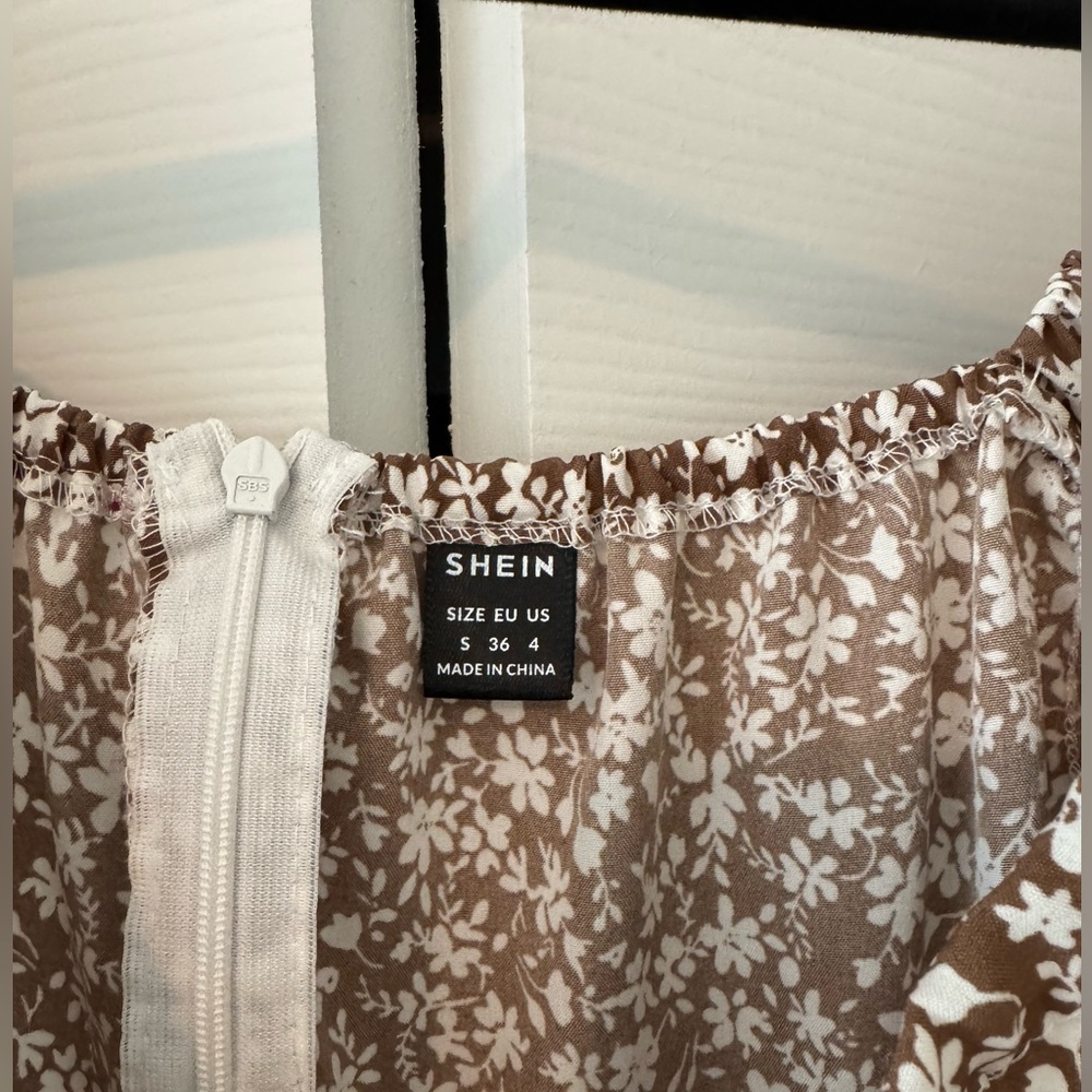 Floral Brown Midi Dress - Picture 4 of 4